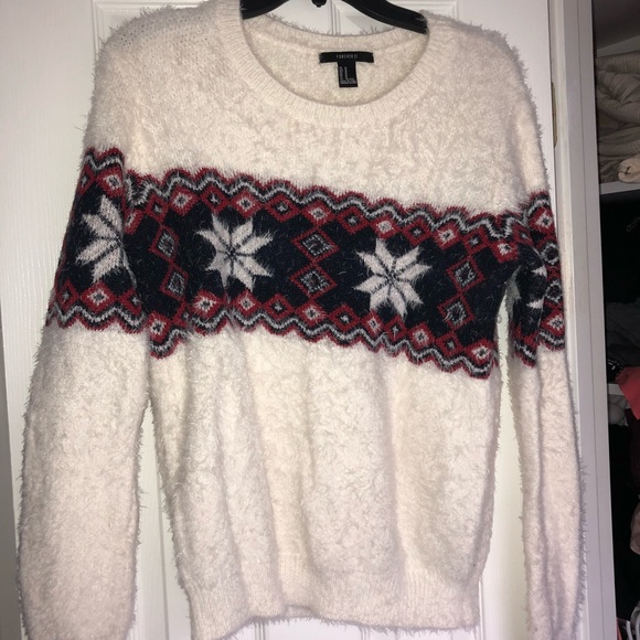 Two warm patterned sweaters - Picture 2 of 6